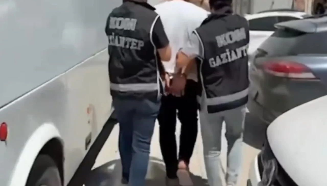 Gaziantep'te ehliyet sınavında 56 joker yakalandı