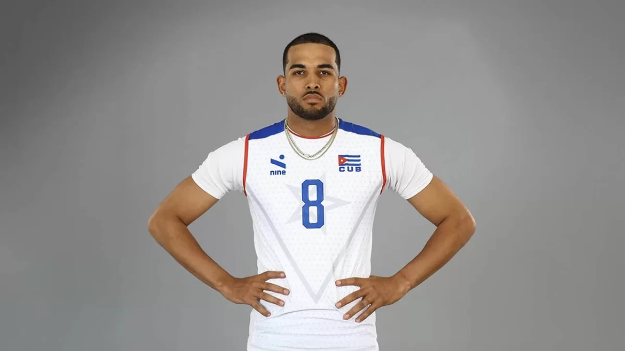 Fenerbahçe Erkek Voleybol Takımı, Kübalı pasör Julio Gomez’i transfer etti