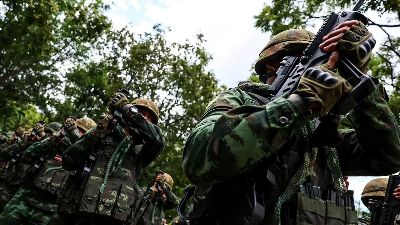 Tayland ile Kamboçya arasında çatışma: Sınıra F-16 konuşlandırıldı