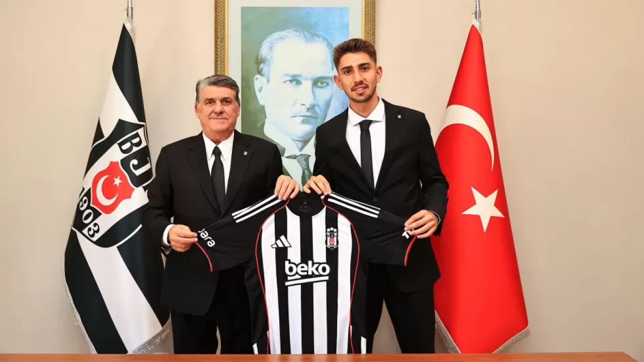 Beşiktaş, Demir Ege Tıknaz ile sözleşme yenilediğini açıkladı