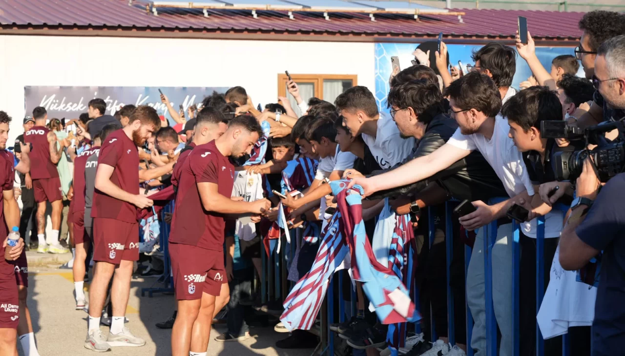 Trabzonspor'da ikinci taraftar buluşmasında izdiham yaşandı