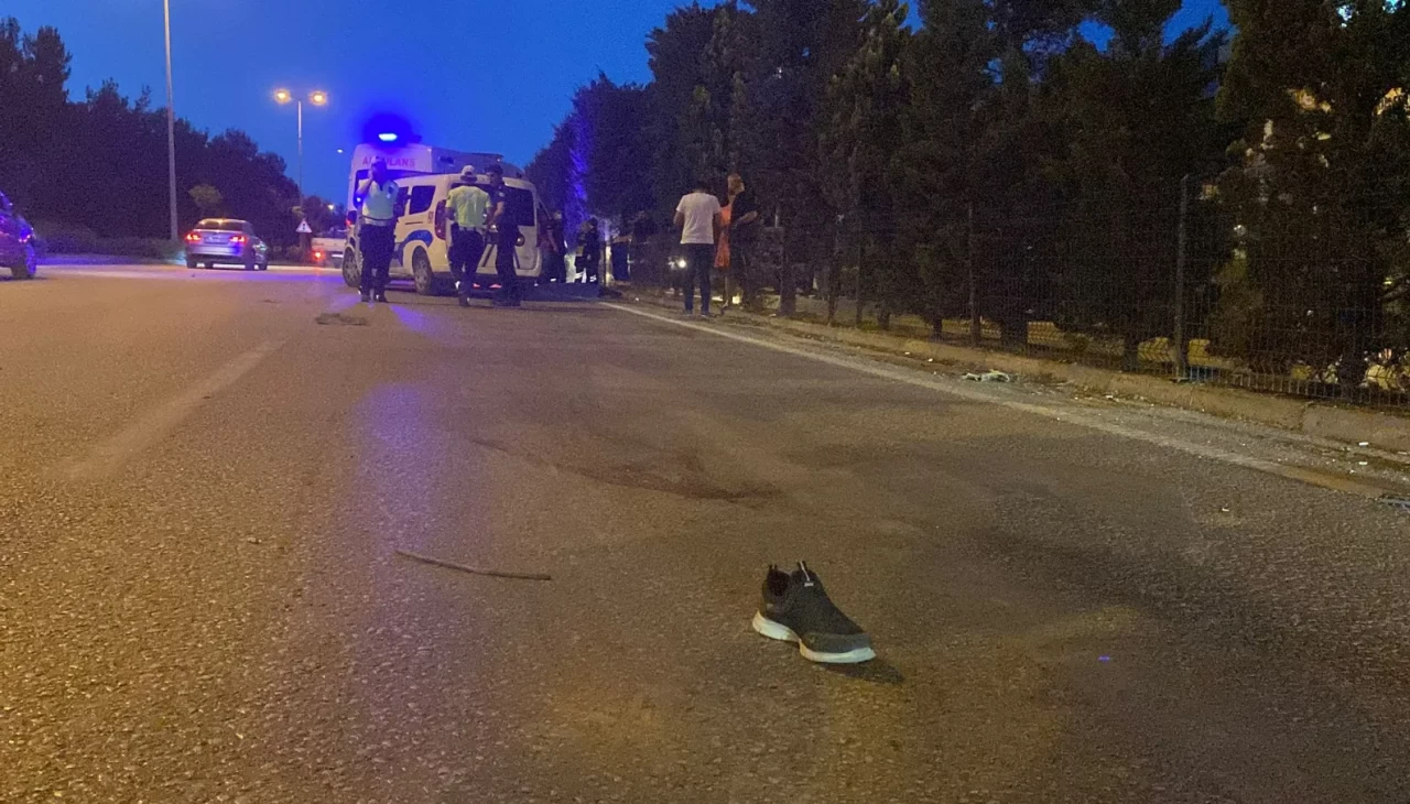 Yolun karşısına geçmek isterken canından oldu