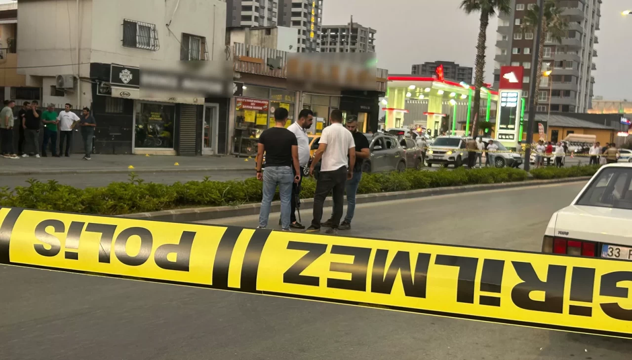 Mersin'de polisle çatışan cinayet zanlısı öldürüldü, 1 polis yaralandı