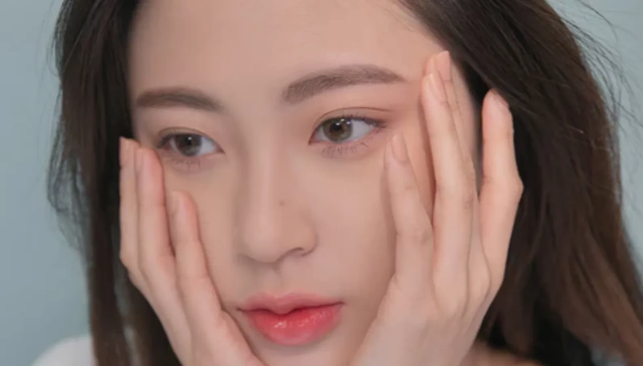 Bebek gibi cilt için kore makyaj tekniklerinin 5 altın kuralı