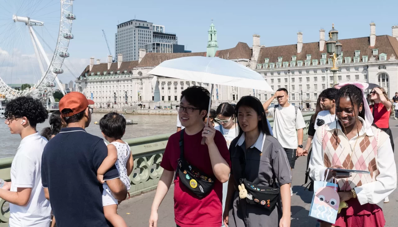 İngiltere'de sıcak hava etkili oldu ​​​​​​​