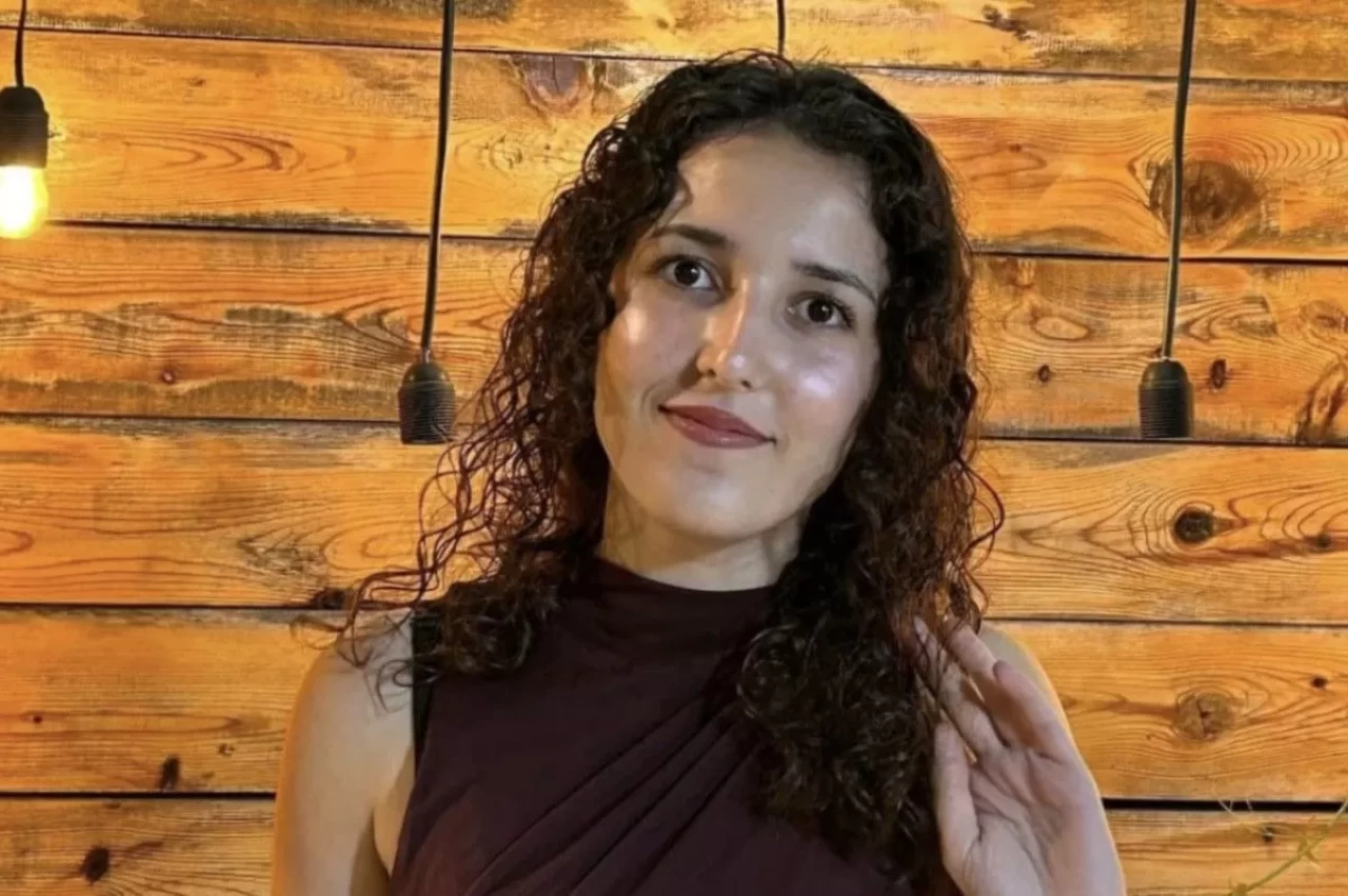 Bıçaklayıp öldürdü, başını kesmeye çalıştı!