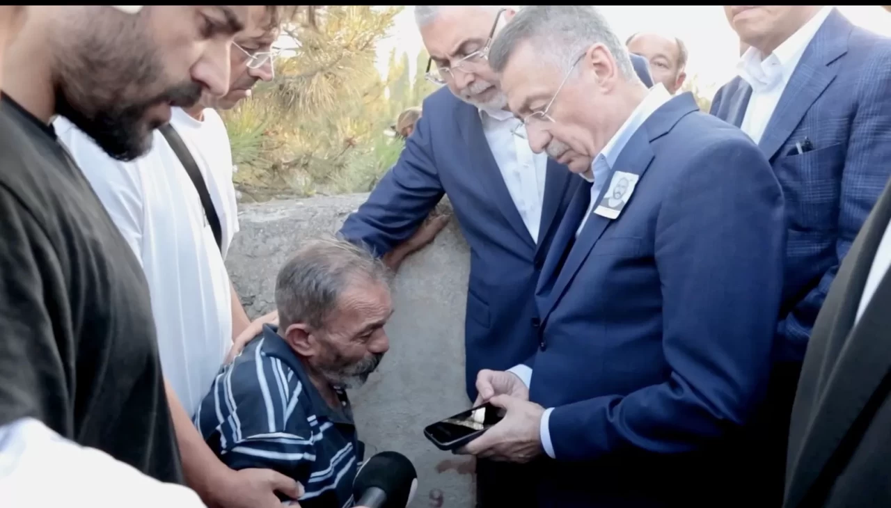 Cumhurbaşkanı Erdoğan şehit ormancının babasıyla görüştü