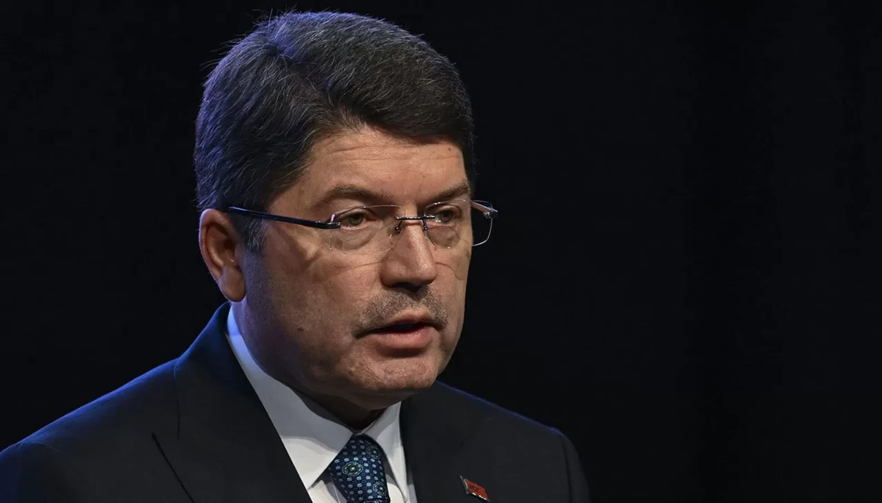 Bakan Tunç: "Bursa’da çıkan orman yangını hakkında ihbar üzerine 1 şüpheli gözaltına alındı"