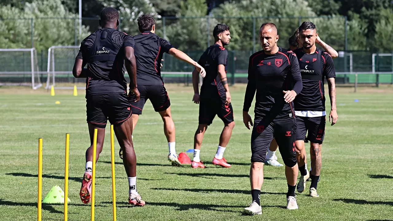 Samsunspor, Hollanda kampında Almere City maçı öncesi hazırlıklarını sürdürdü