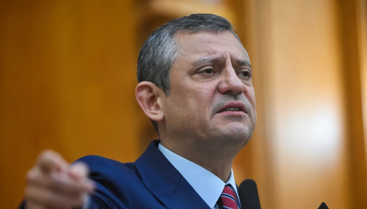 Özgür Özel ile Tanju Özcan birbirine girdi