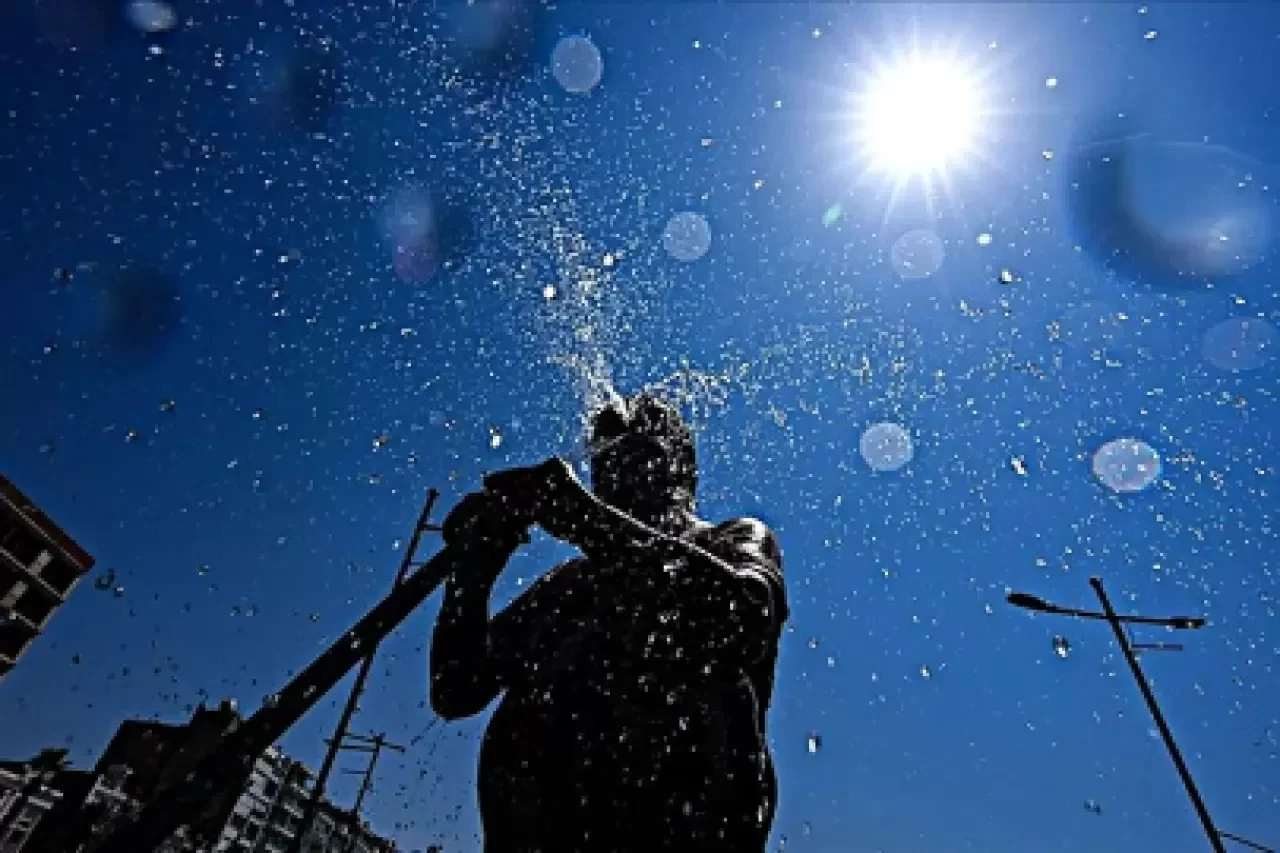 Aydın'da sıcak hava dalgası etkisini sürdürüyor