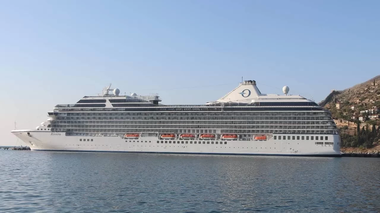 Türkiye limanlarında kruvaziyer yoğunluğu: 6 ayda 490 gemi demir attı