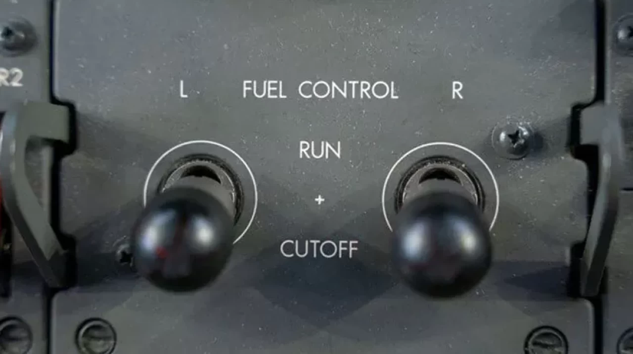 Hindistan'daki feci uçak kazasında ön rapor açıklandı! "Pilotlar yakıtı kesmiş"