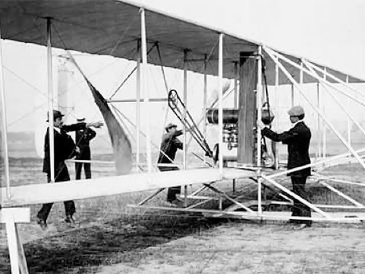 Uçağı Kim İcat Etti? Uçak Ne Zaman ve Nerede Bulundu?