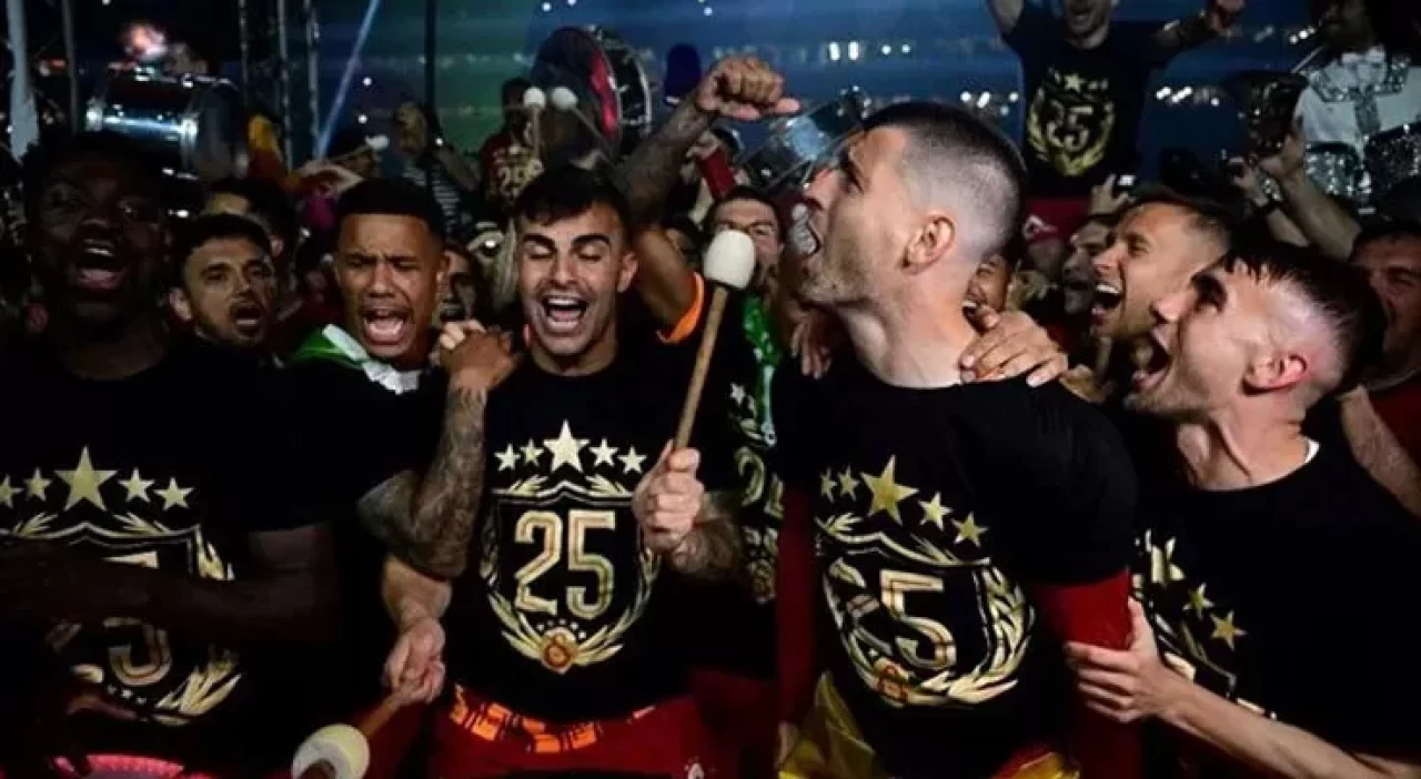 Kulüp başkanı, transferi "Anlaşmaya vardık" diyerek duyurdu: Galatasaray'da ayrılık!