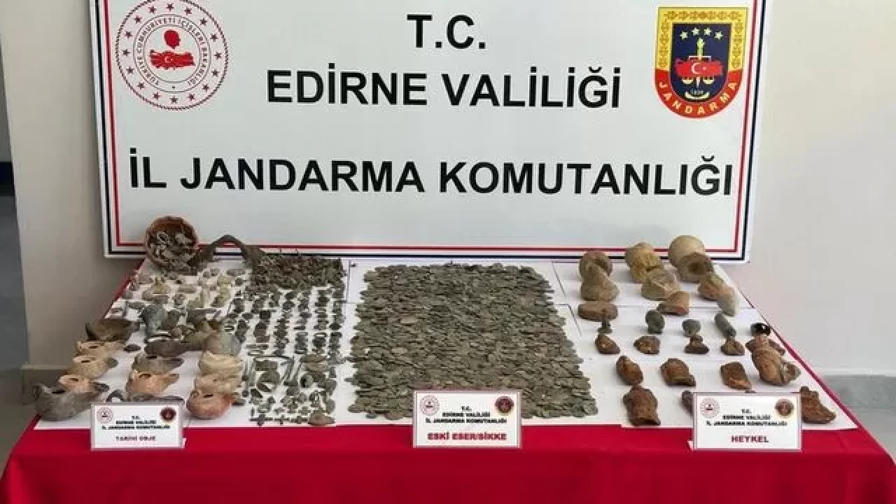 Edirne’de tarihi miras operasyonu: 4 bini aşkın eser ele geçirildi