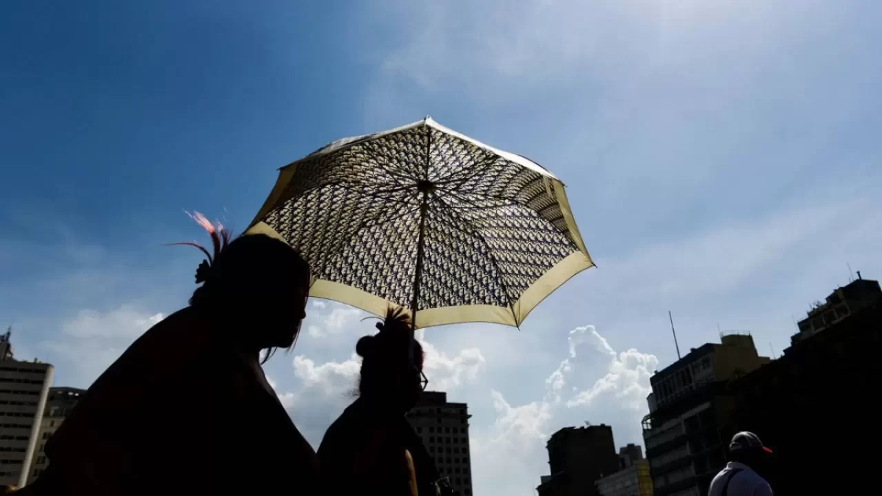 Japonya'da sıcaklık rekoru kırıldı: Termometreler 41,2°C'yi gösterdi