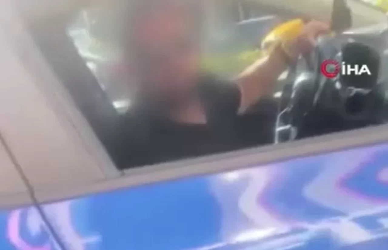 Esenyurt'ta yolda yürüyen genç kıza taciz kamerada