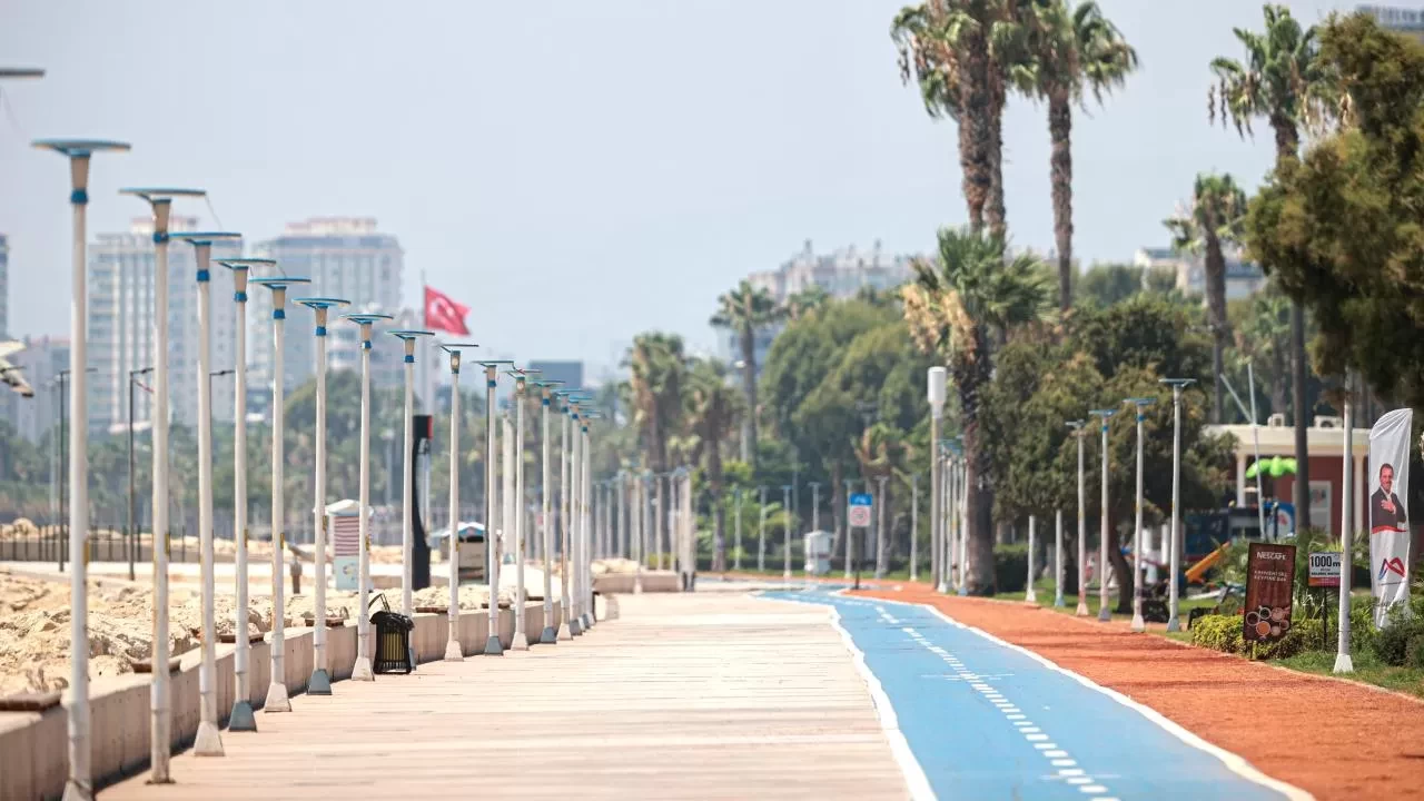 Kavurucu sıcaklık! Termometreler 40 dereceyi aştı