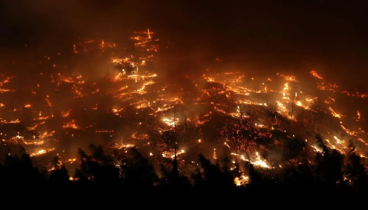 Kahramanlar alevle mücadelede, bunlar ise komiklik peşinde!