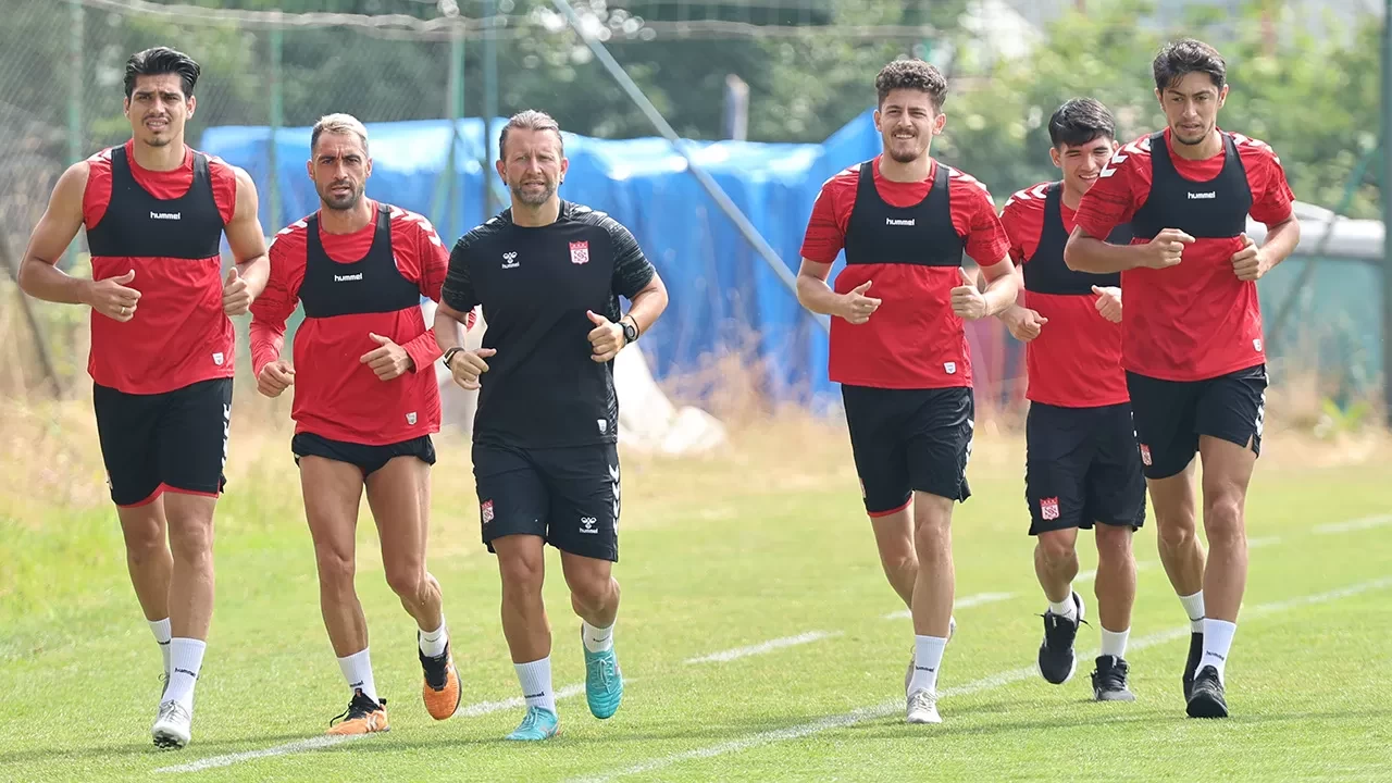 Sivasspor Bolu kampında tempoyu artırdı