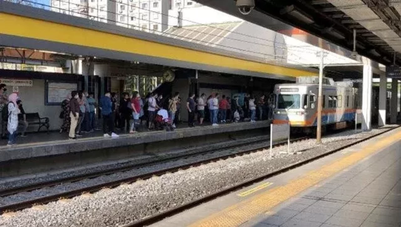 İstanbullular dikkat! İki metro durağı saat 10.00'da kapanacak