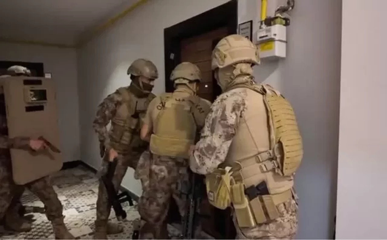 Samsun merkezli yasa dışı bahis operasyonu: 12 ilde 70 gözaltı!