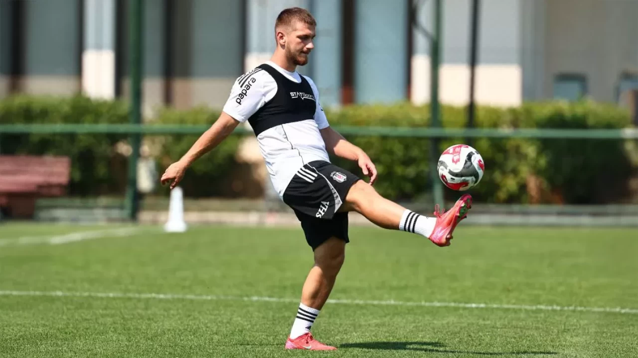 Beşiktaş yönetimi Semih Kılıçsoy için karar aşamasında