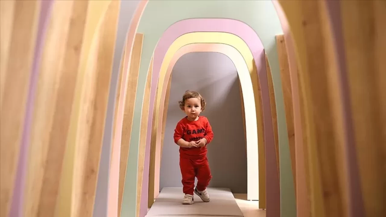 0-12 aylık bebekler için eğitici ve eğlenceli oyun aktiviteleri