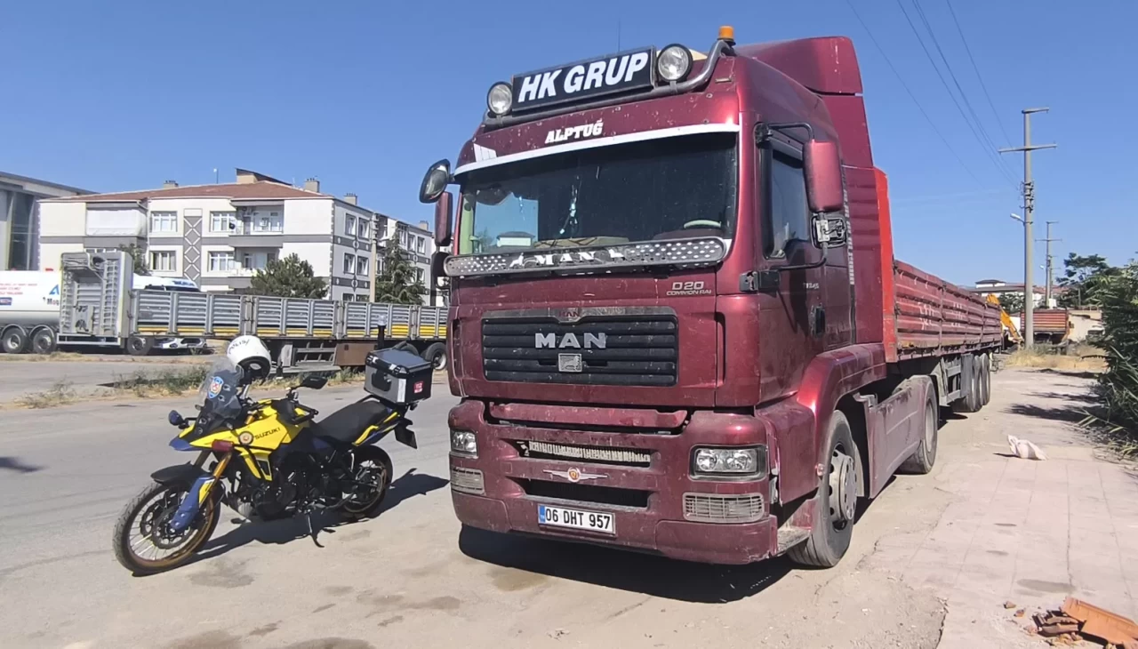 Kırıkkale'de tırın çarptığı yaşlı adam hayatını kaybetti