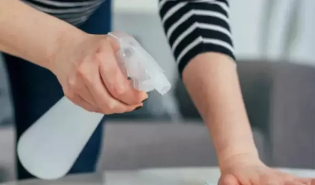 Pahalı oda spreylerine gerek kalmayacak! Mis kokulu doğal ev spreyi nasıl yapılır?