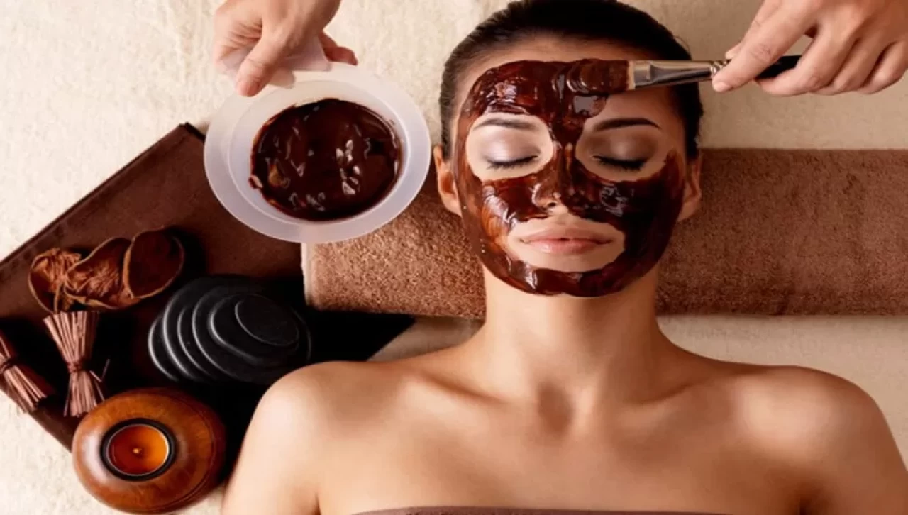 Evde kahveli cilt maskesi yapın, doğal güzelliğiniz ortaya çıksın