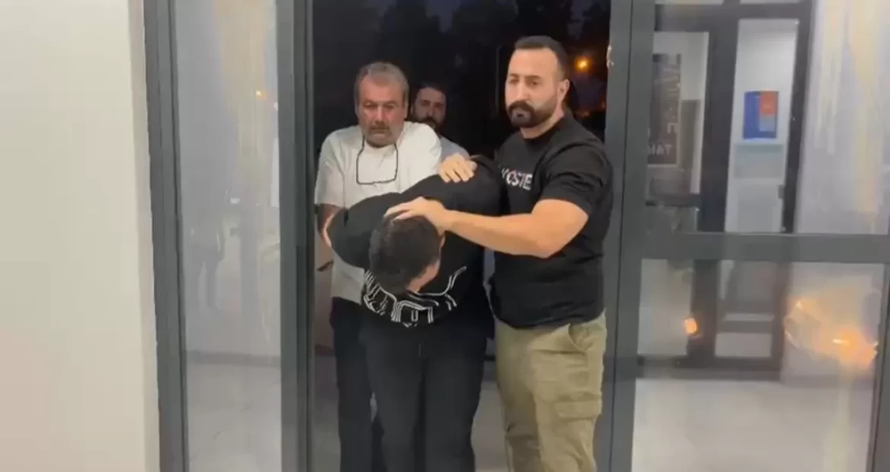 Husumetlisini vuracaktı, yanlışlıkla 3 kişiyi daha vurdu