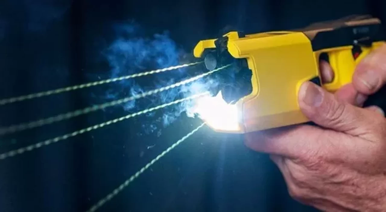 İngiltere şok silahına geçiyor: Şiddete 50 bin volt'luk çözüm