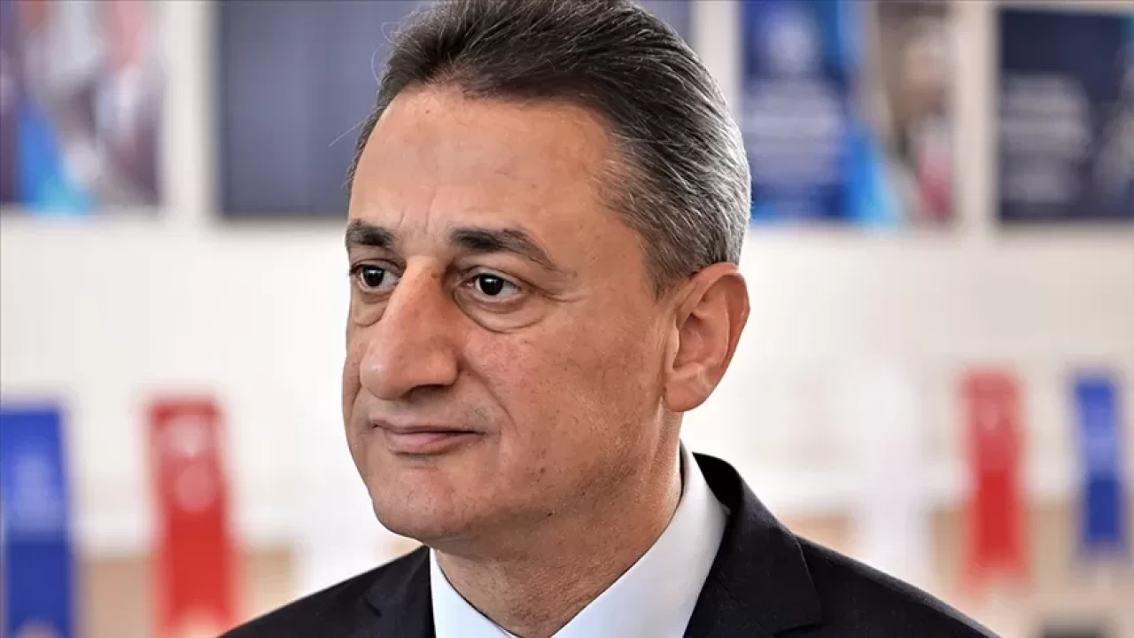 Cumhurbaşkanı Yardımcısı Yılmaz'dan, Mülkiye Başmüfettişi Erol Karaömeroğlu için taziye mesajı