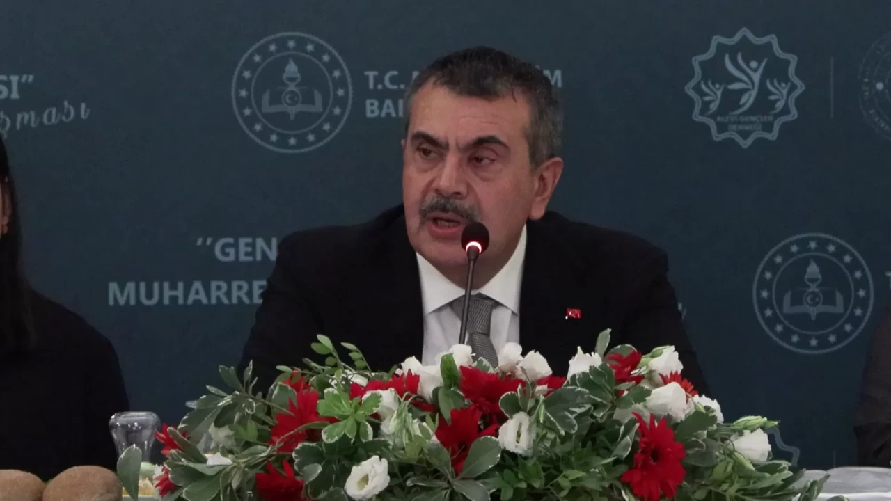 Bakan Tekin: Bizim asli vazifemiz milli birliğimizi ve beraberliğimizi güçlendirmek