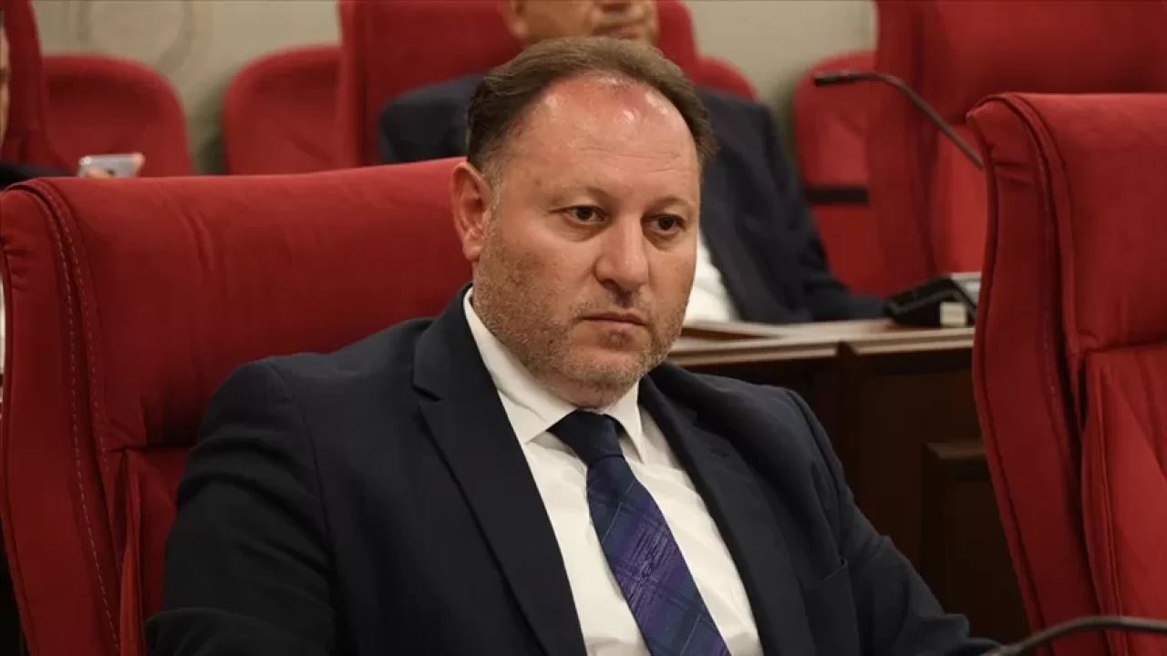 KKTC Cumhuriyet Meclisi Başkanı Öztürkler'den şehit olan 5 asker için taziye mesajı