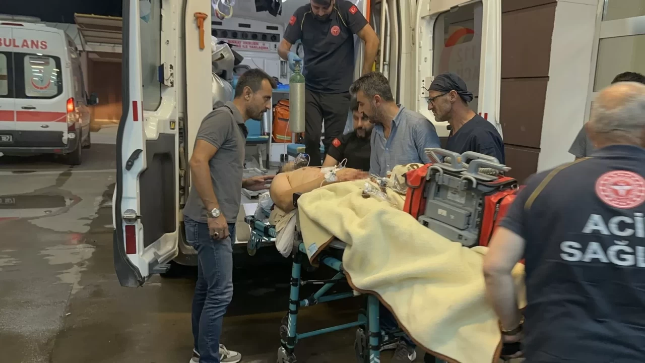 Adıyaman’da silahlı ve bıçaklı kavga: 3'ü ağır 5 yaralı