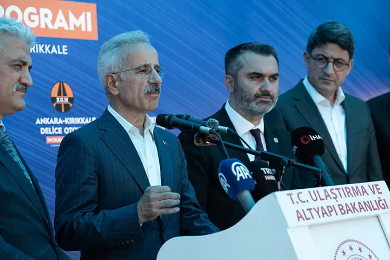 Bakan Uraloğlu'nda yeni otoyol müjdesi! Seyahat süresi 43 dakikaya düşecek