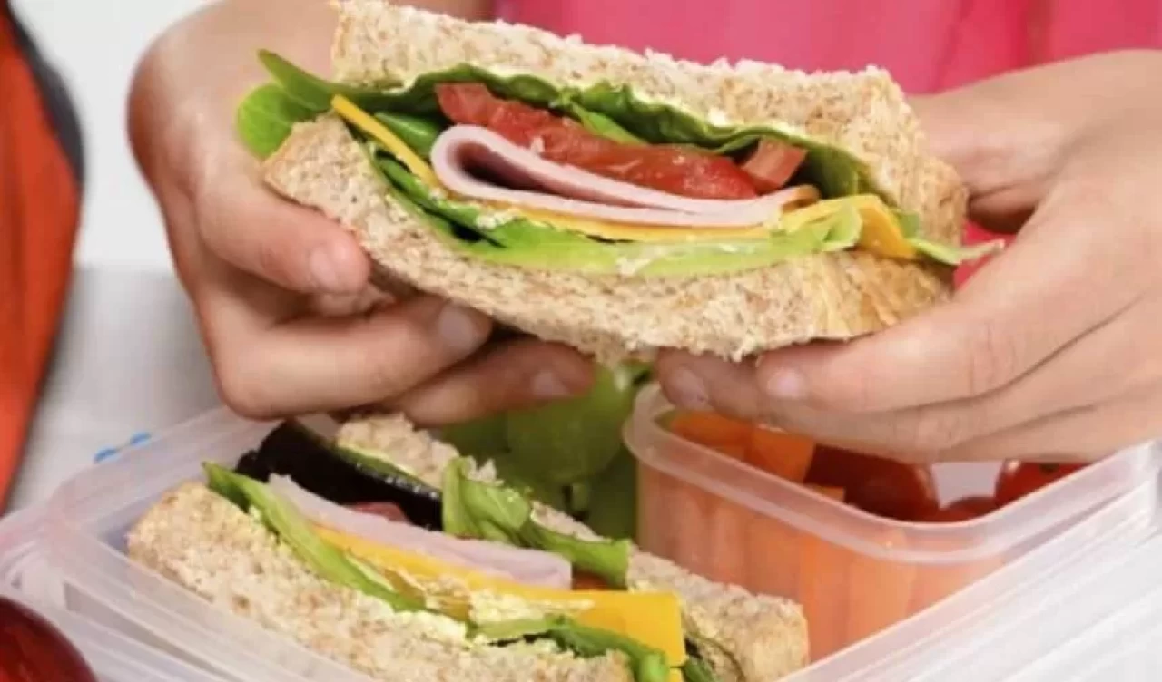 Sabahları hazırlaması çok kolay! Okul çantası için sandviç tarifleri