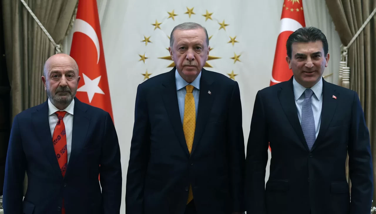 Cumhurbaşkanı Erdoğan, OYAK Yönetim Kurulu Başkanı Aksakallı'yı kabul etti