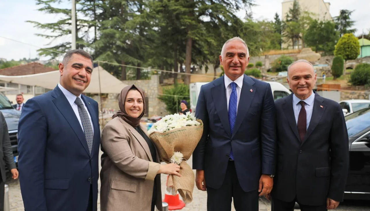 Bakan Ersoy, Düzce'de Konuralp Antik Kenti’ni ziyaret etti