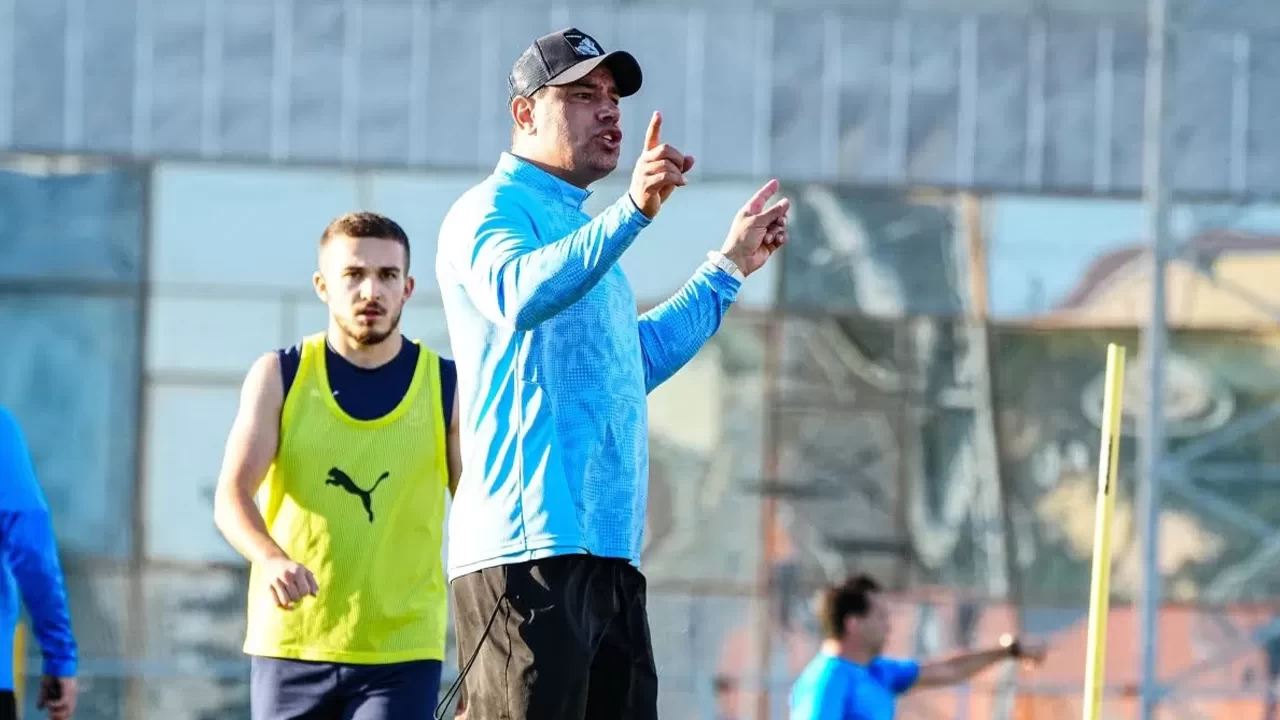 Başakşehir, UEFA Konferans Ligi rövanşı için hazırlıklarını sürdürüyor