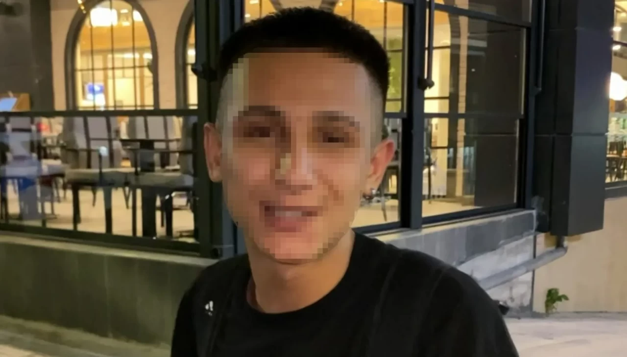 Motosikleti bağlandı, esprileri herkesi gülümsetti