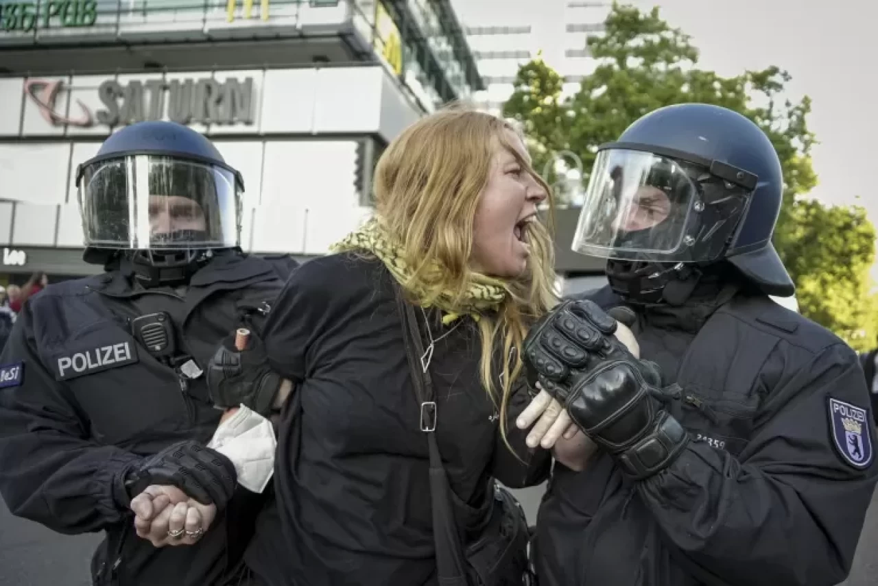 Gazze'ye destek eylemine sert müdahale