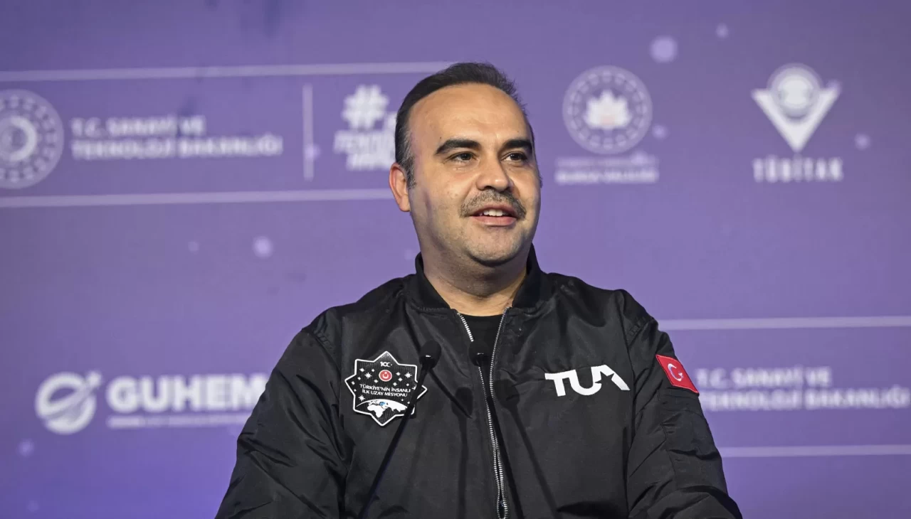 Bakan Kacır'dan TÜBİTAK Gökyüzü Gözlem Etkinliğine davet