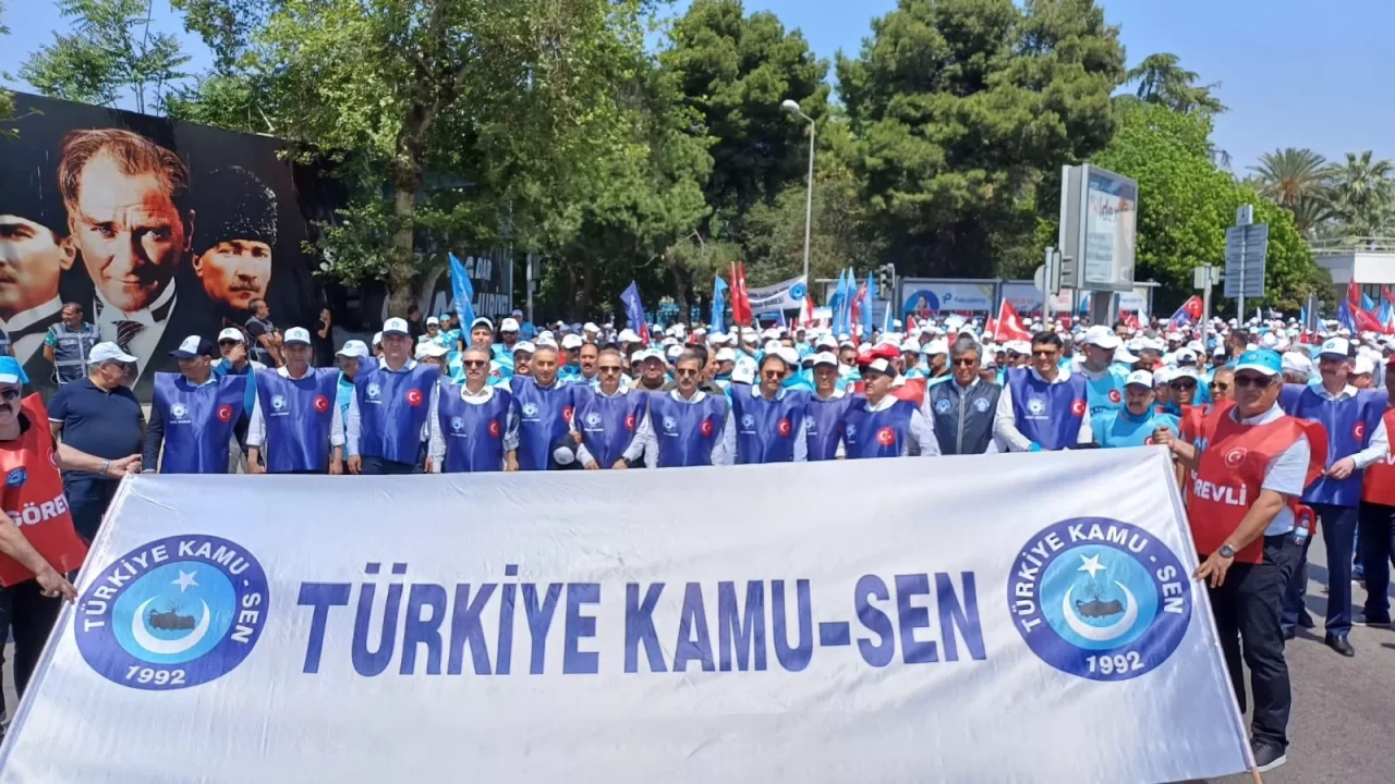 Türkiye Kamu-Sen Genel Başkanı Kahveci: “Türk memurunun teminatı Türkiye Kamu-Sen’dir"