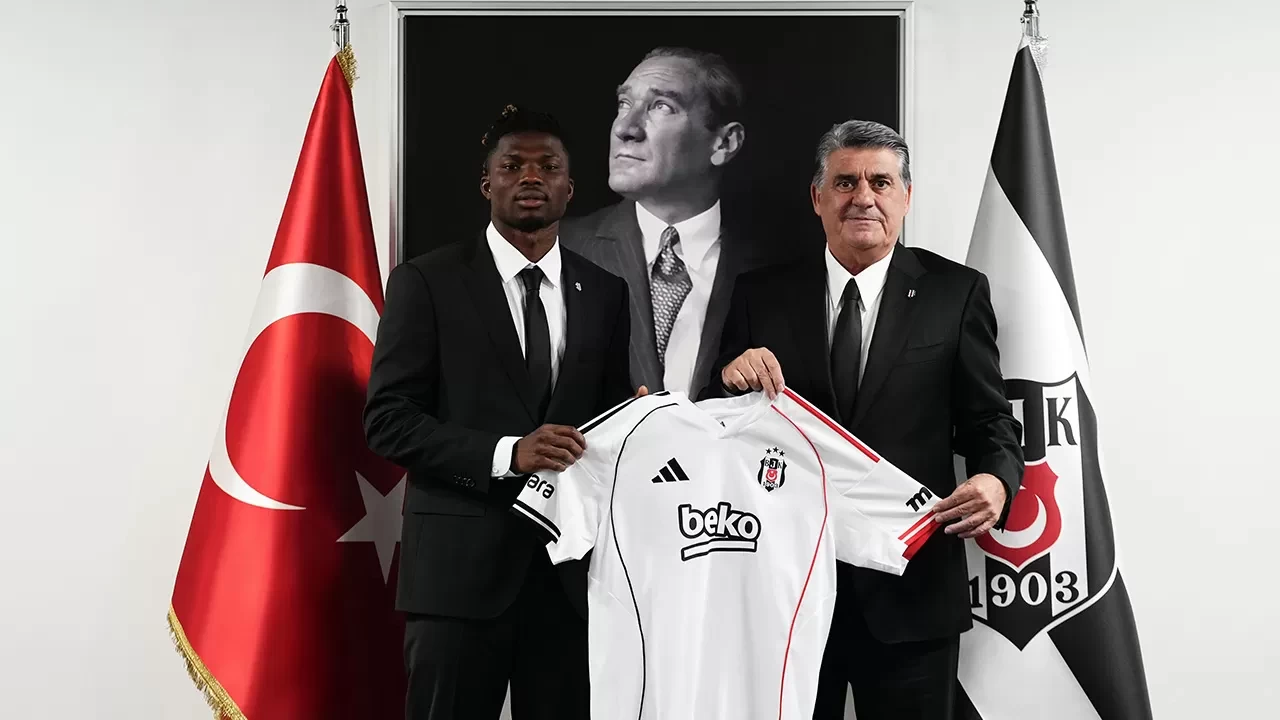Beşiktaş, El Bilal Toure transferini açıkladı