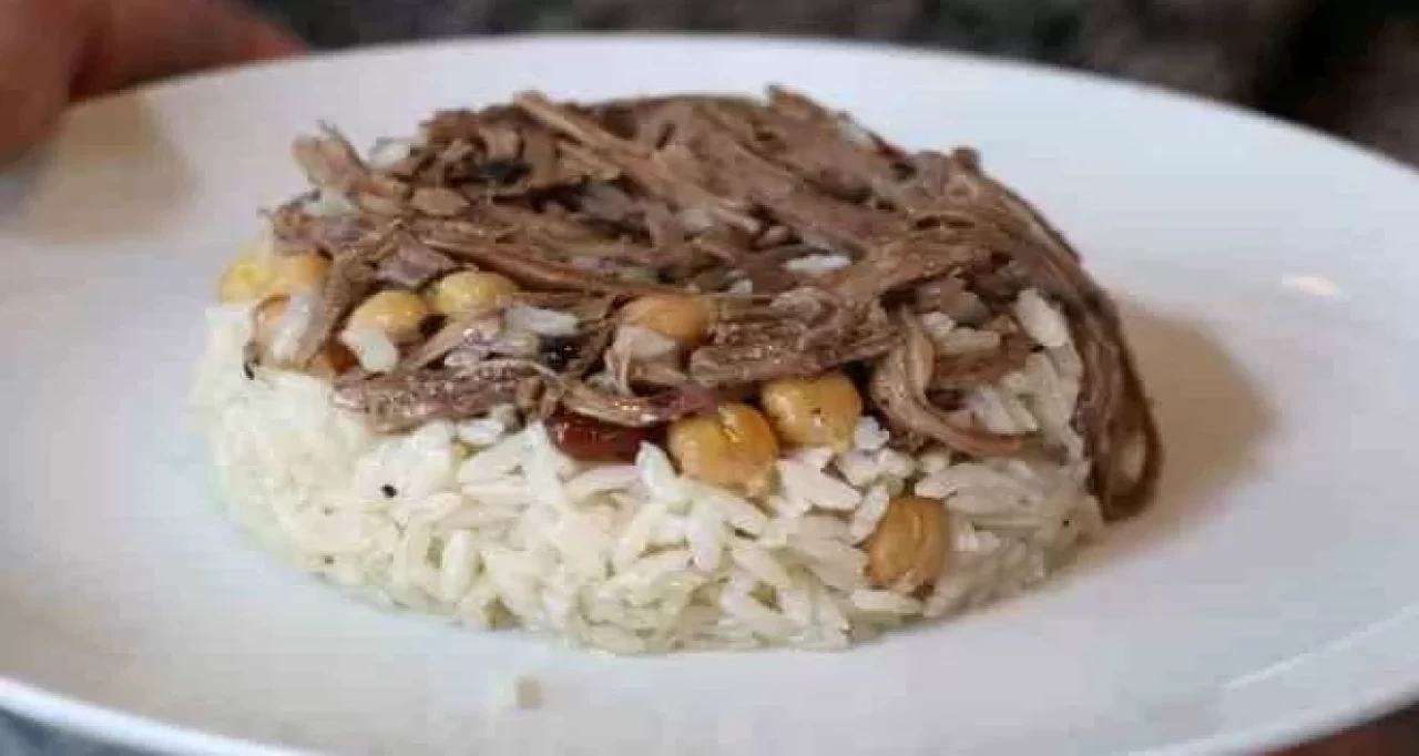 Lapa oluyorsa dert etmeyin! Tane tane pilav yapmanın sırrı