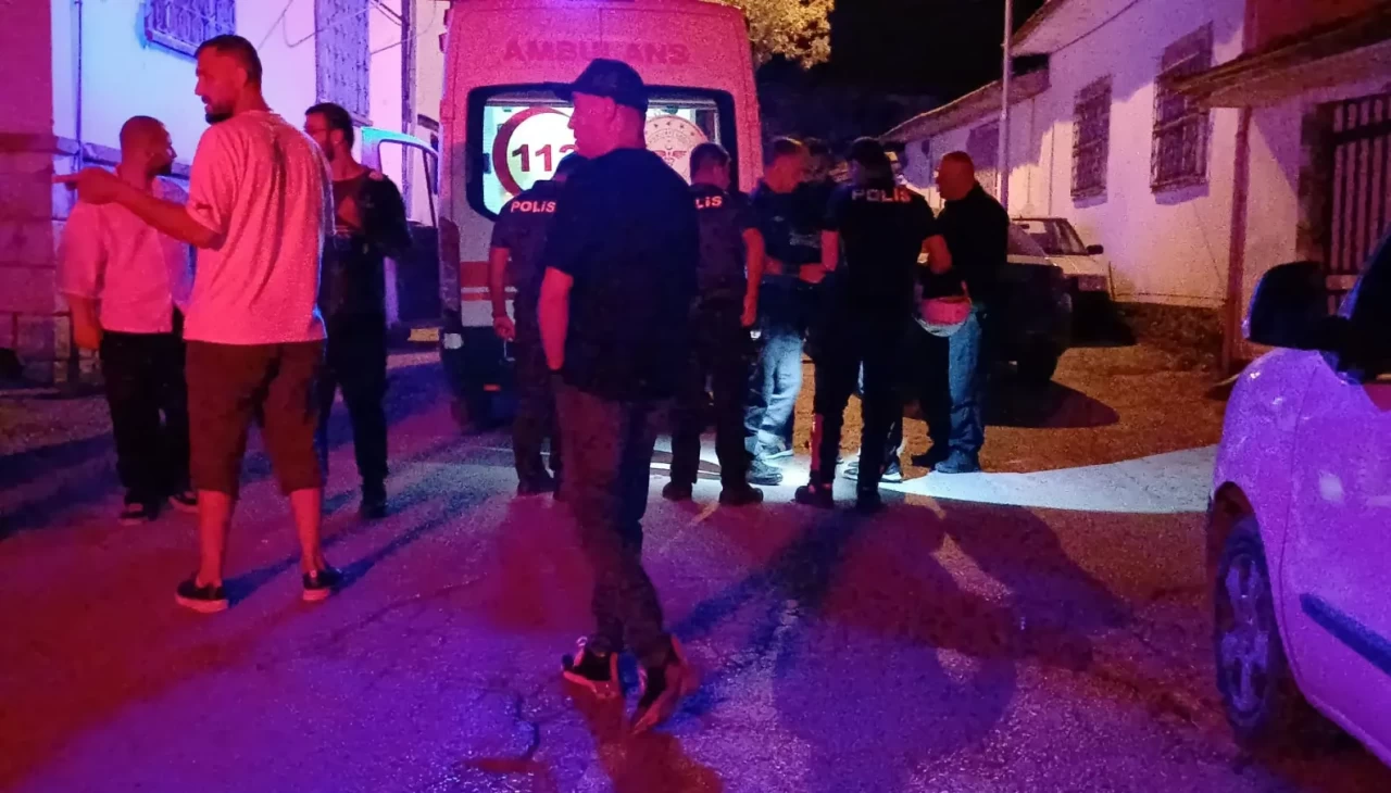 Çorum’da sokak ortasında silahlı saldırıya uğrayan adam bacağından yaralandı